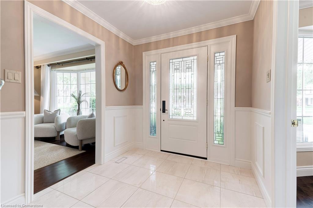 306 Oakwood Court Property Photo 4