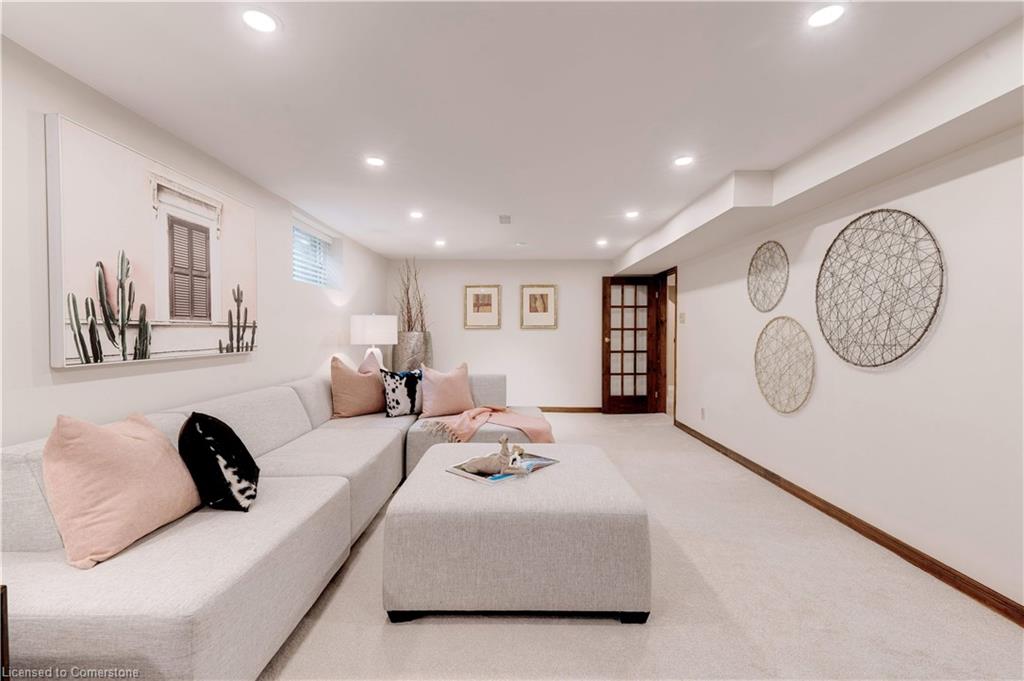 306 Oakwood Court Property Photo 36