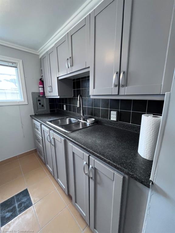 37 Paradise Road N Property Photo
