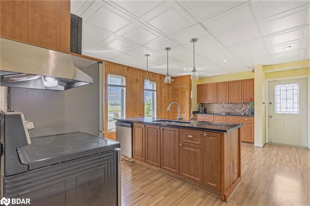 4201 Huronia Road Property Photo 11