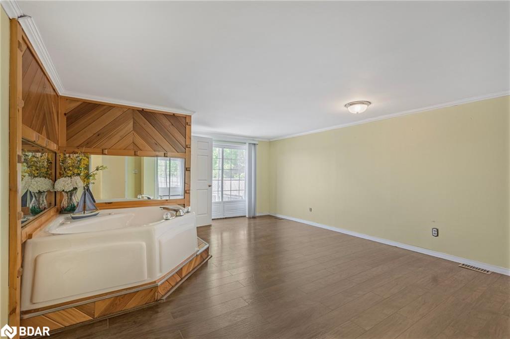 4201 Huronia Road Property Photo 15