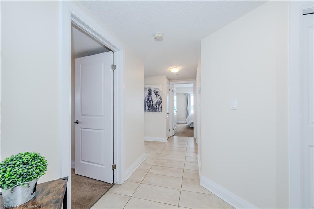 701-776 Laurelwood Drive Property Photo 3