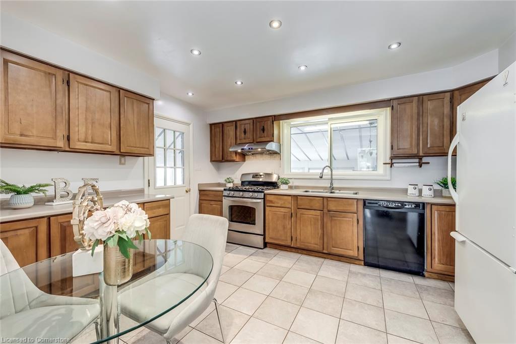 2377 Barclay Road Property Photo 18
