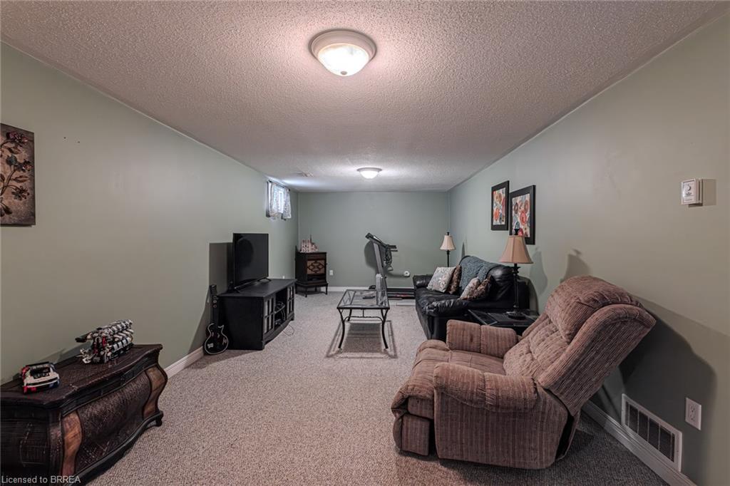 9 Blueridge Crescent Property Photo 30
