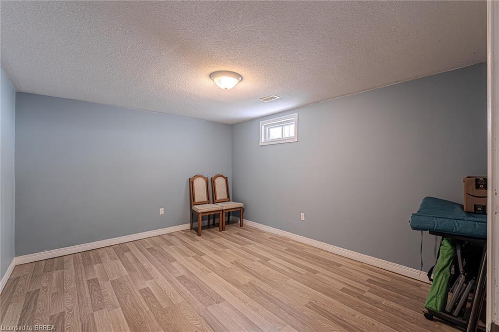 9 Blueridge Crescent Property Photo 32