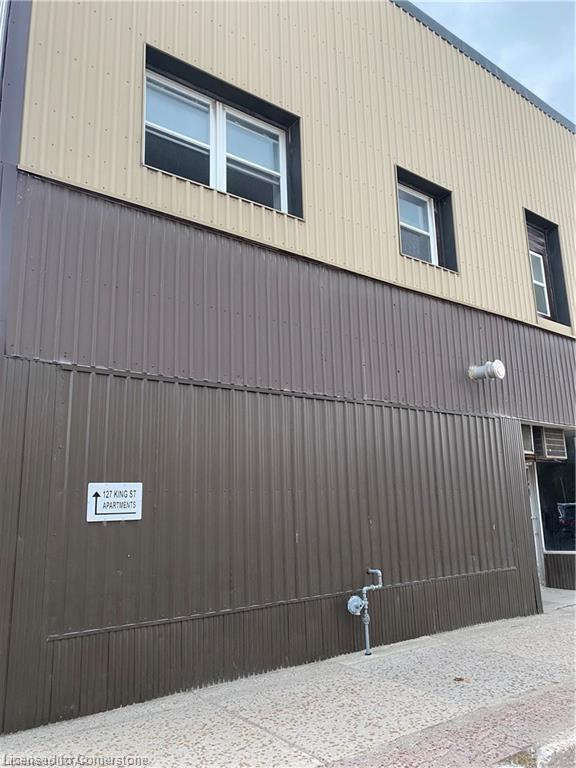 127 King Street Property Photo 16