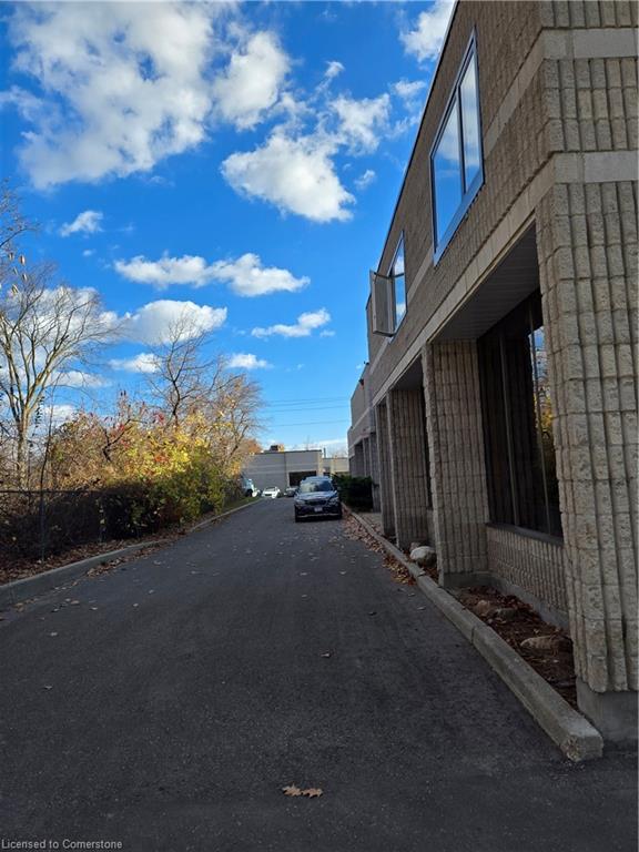 2-1605 Sedlescomb Drive