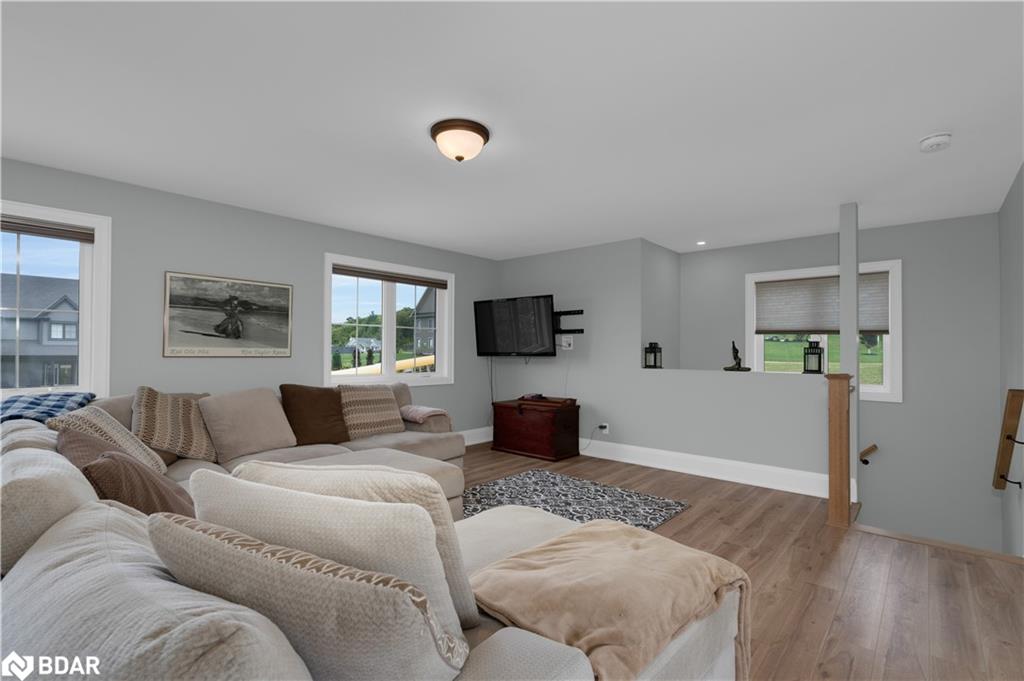 28 Thoroughbred Drive Property Photo 22