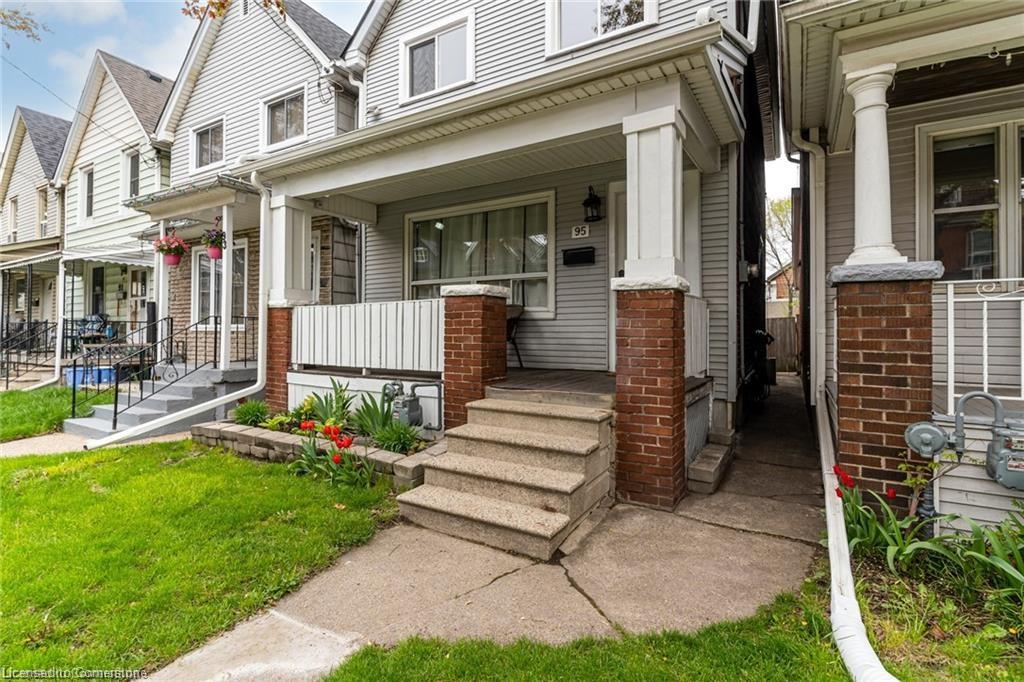95 Case Street Property Photo 2