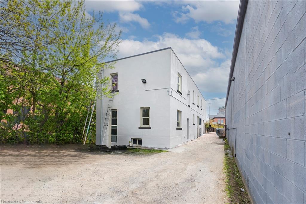 237 Church Street Property Photo 4
