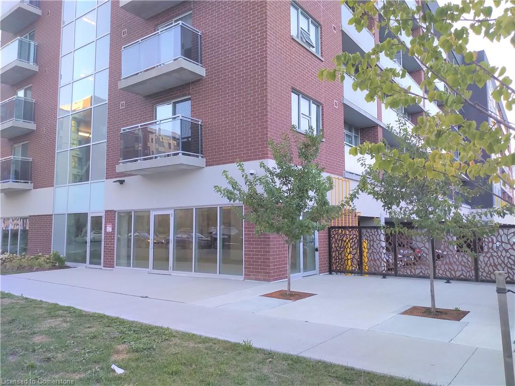 108-308 Lester Street Property Photo 8