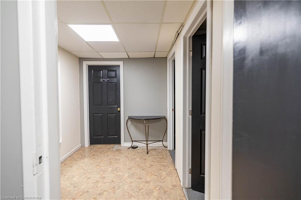 20 Wellington Street Property Photo 27
