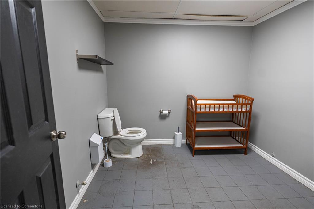 20 Wellington Street Property Photo 28