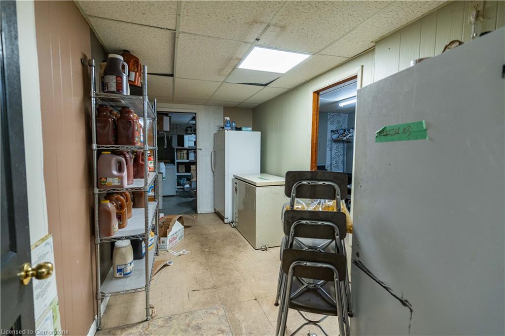 20 Wellington Street Property Photo 29