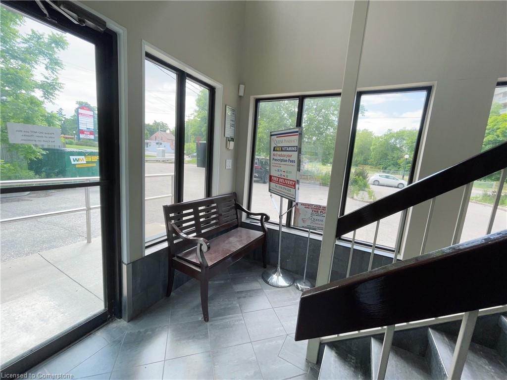 585 Queen Street S Property Photo 7