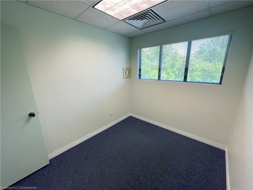 585 Queen Street S Property Photo 37