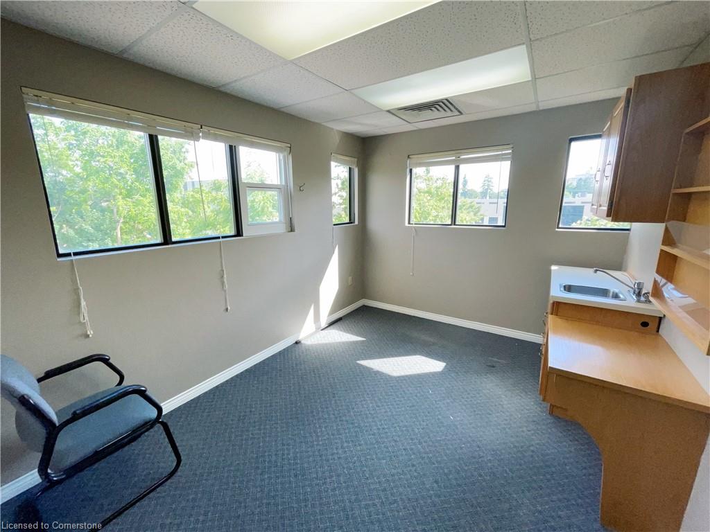 585 Queen Street S Property Photo 46