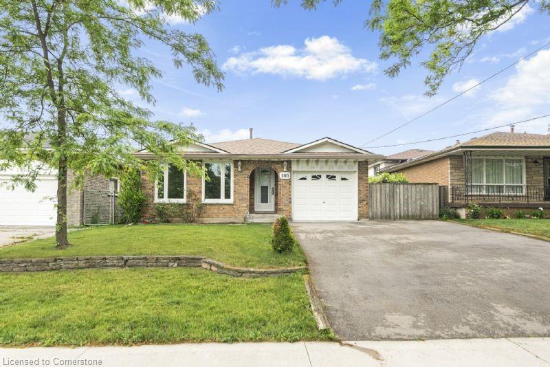 105 Lavina Crescent Property Photo 2