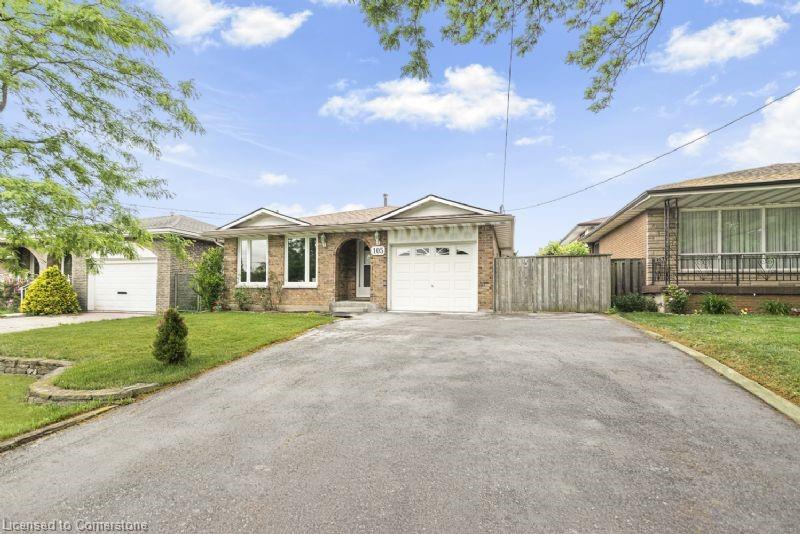 105 Lavina Crescent Property Photo 4