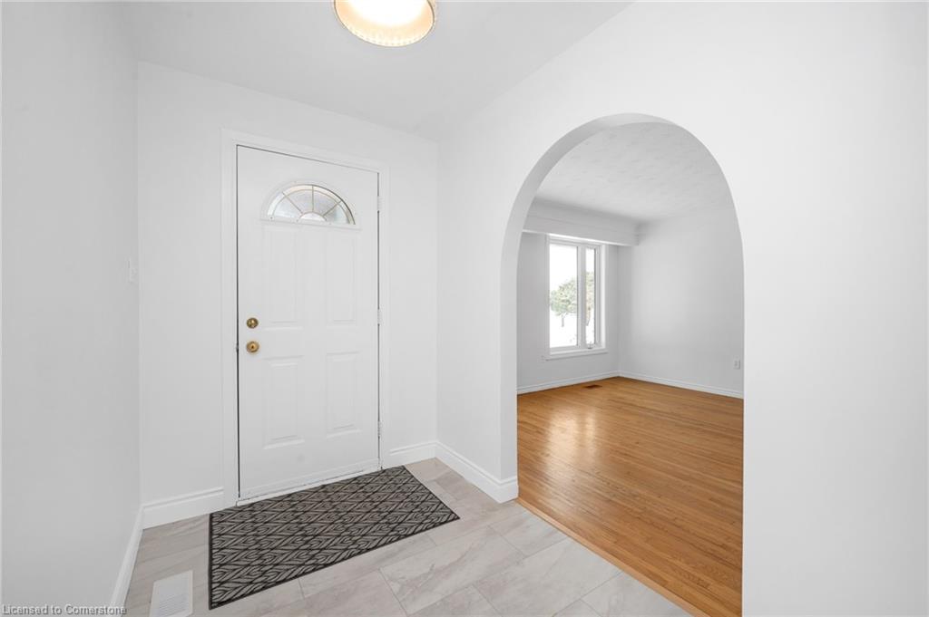 105 Lavina Crescent Property Photo 7