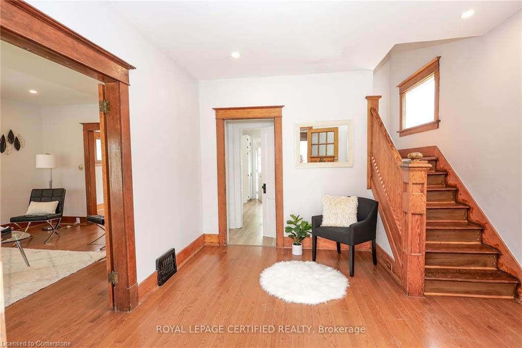 5810 Symmes Street Property Photo 6