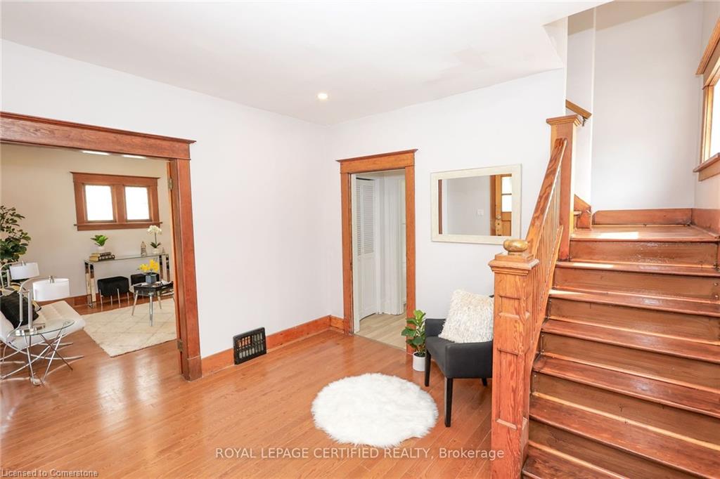 5810 Symmes Street Property Photo 12