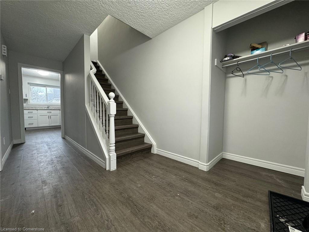 8 Mcgarry Drive Property Photo 21