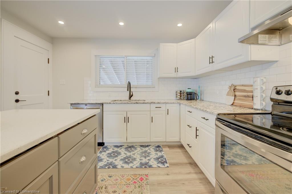 630 Waterloo Street N Property Photo 12