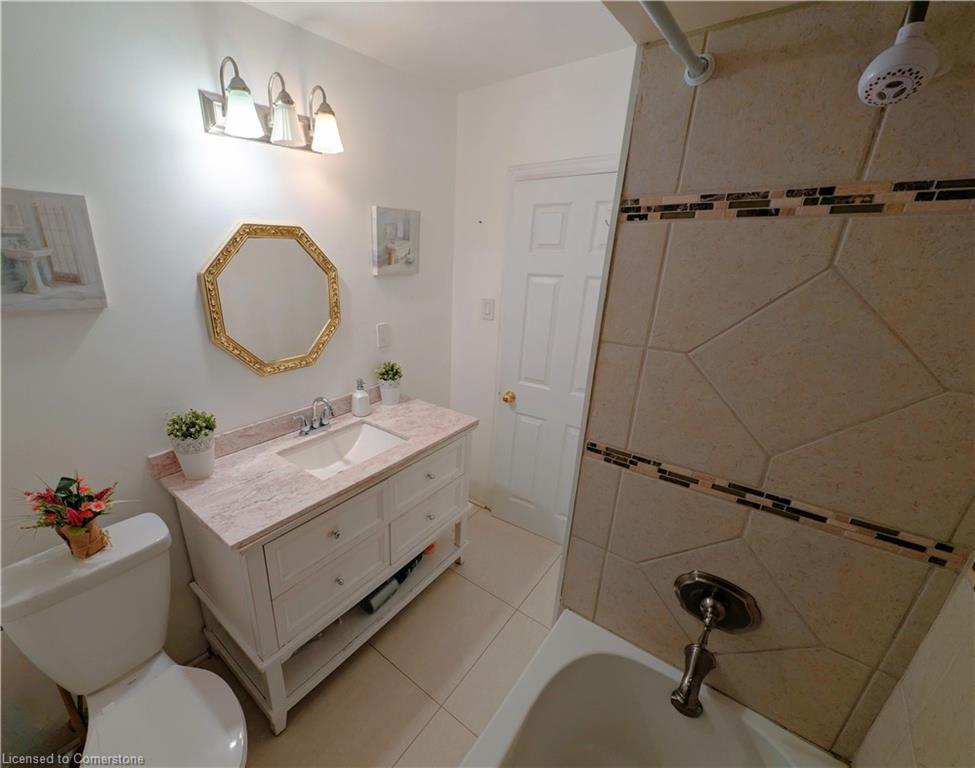 208 West 19th Street Property Photo 13