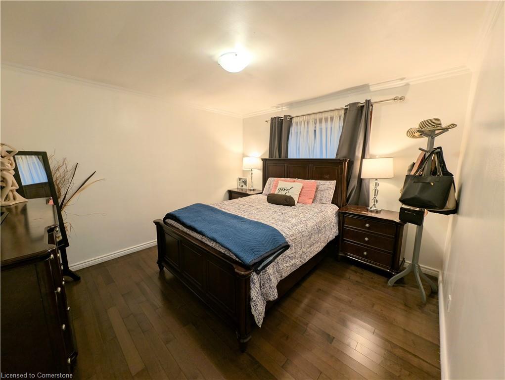 208 West 19th Street Property Photo 14
