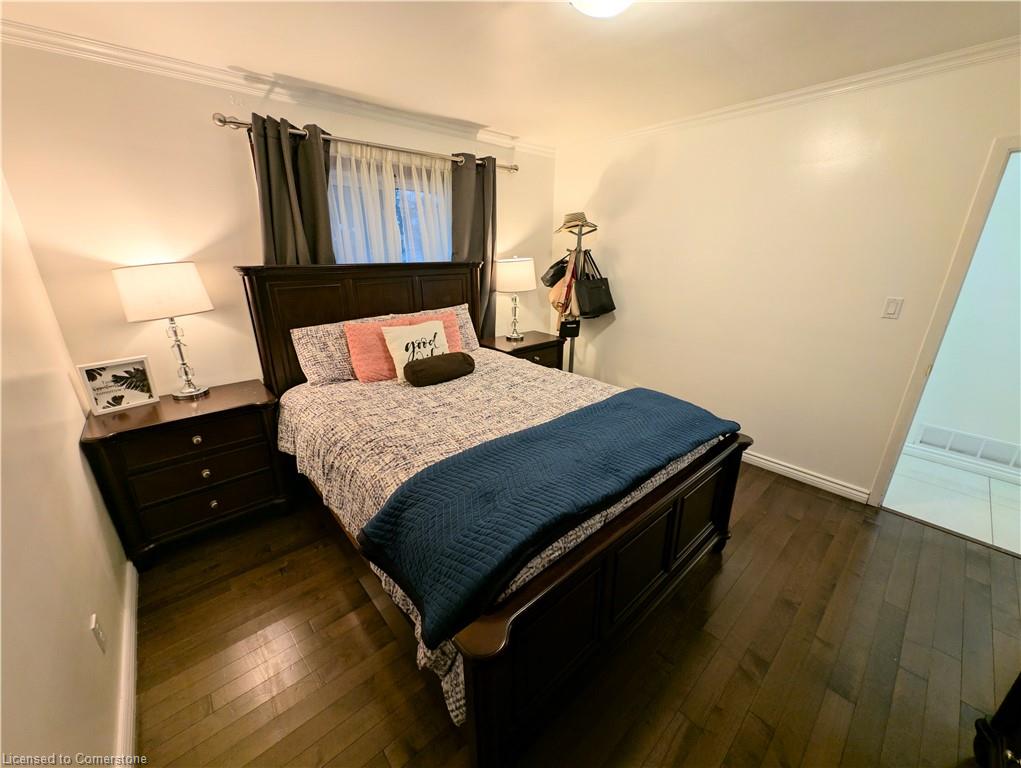 208 West 19th Street Property Photo 15