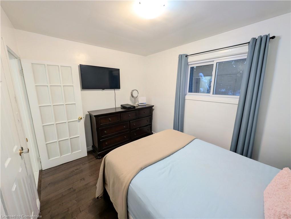 208 West 19th Street Property Photo 19