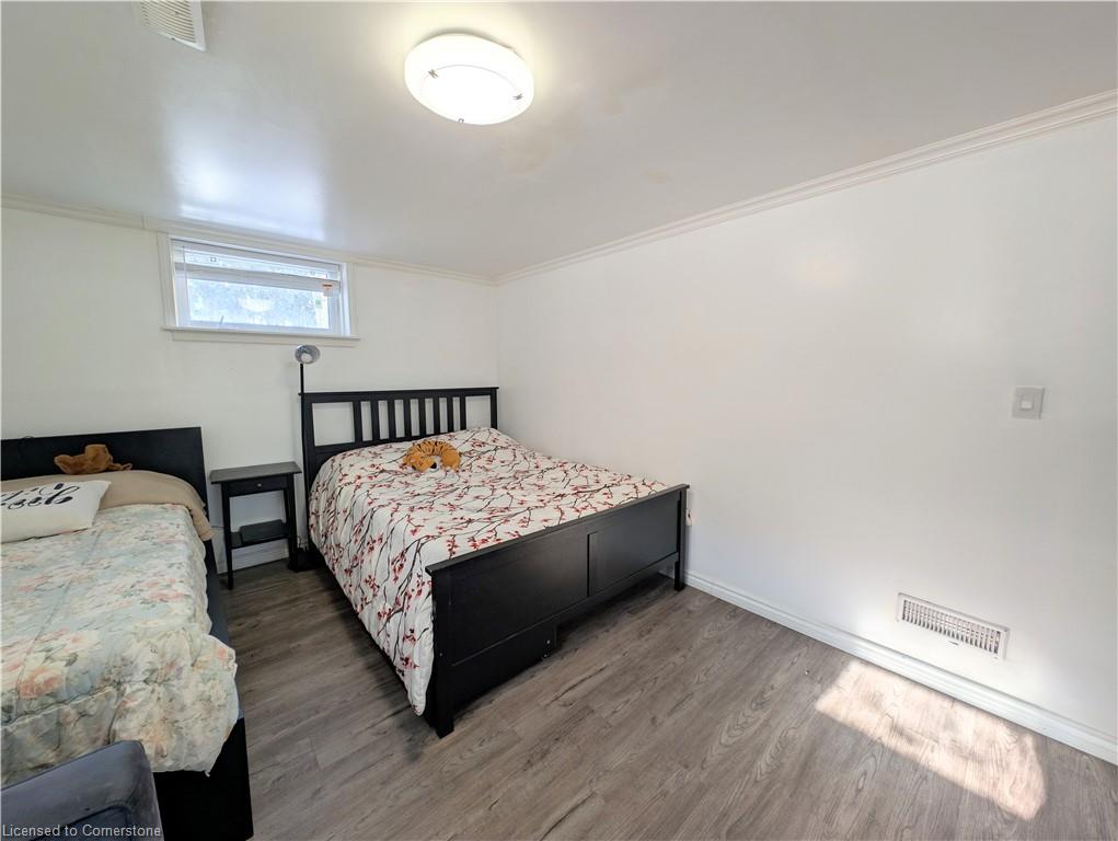 208 West 19th Street Property Photo 24