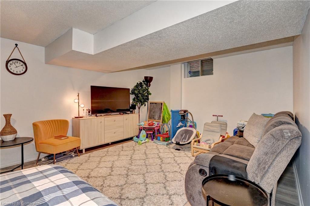19 Sofron Drive Property Photo 29