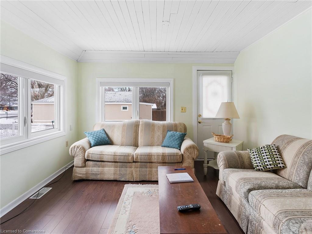 7 Park Street Property Photo 16
