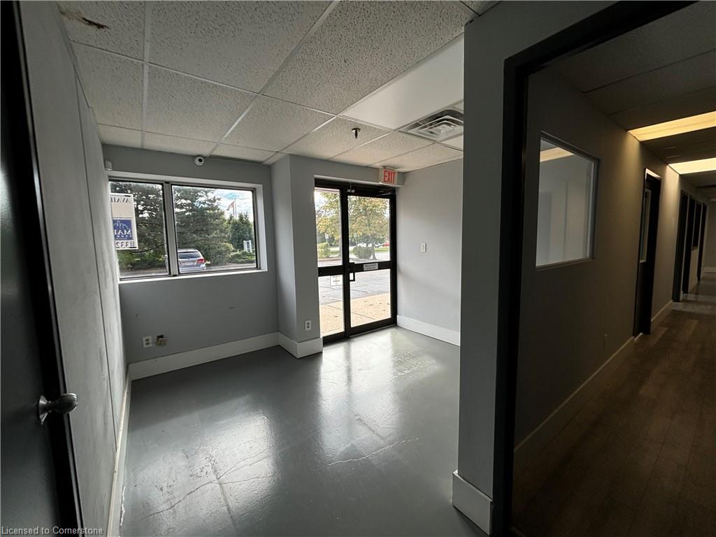 A1-5035 North Service Road Property Photo 8