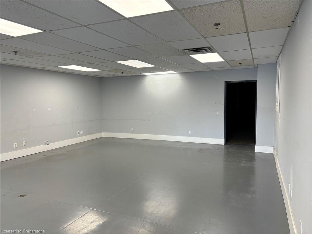 A1-5035 North Service Road Property Photo 12