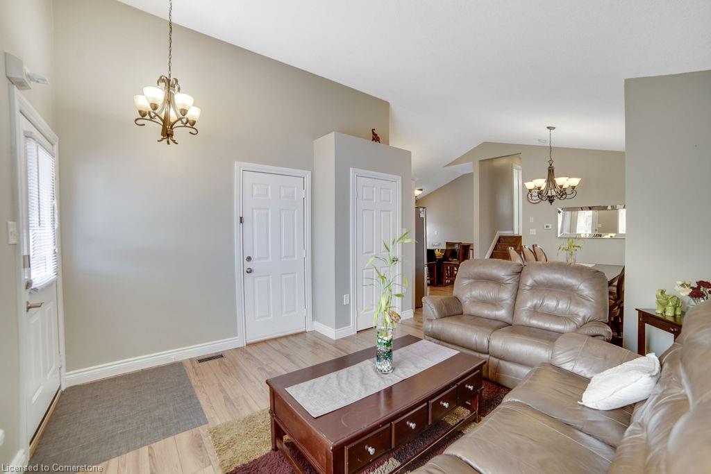 369 Macintosh Drive Property Photo 14