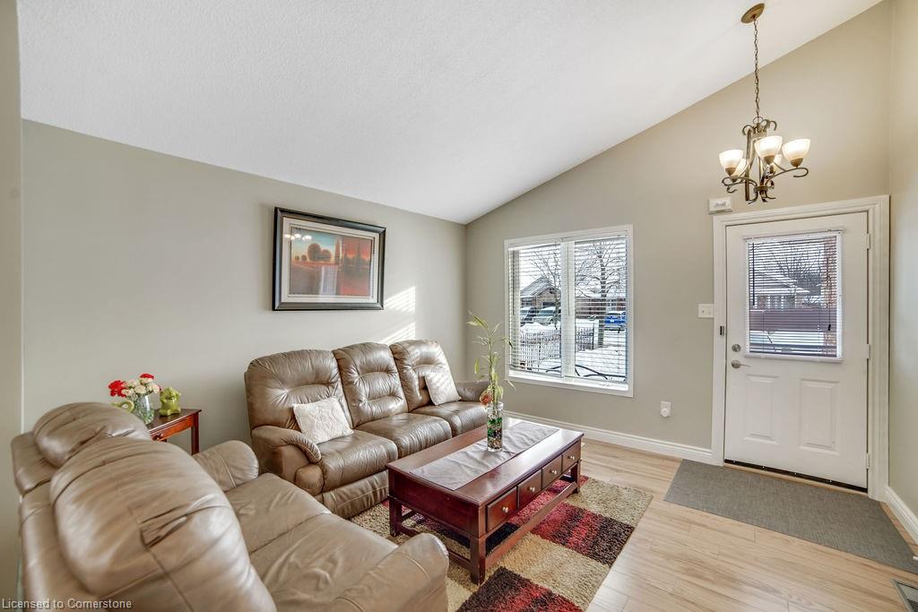 369 Macintosh Drive Property Photo 15
