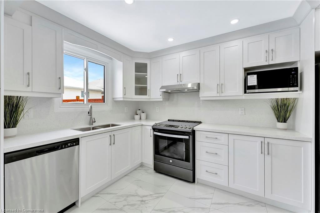 449 Acadia Drive Property Photo 11