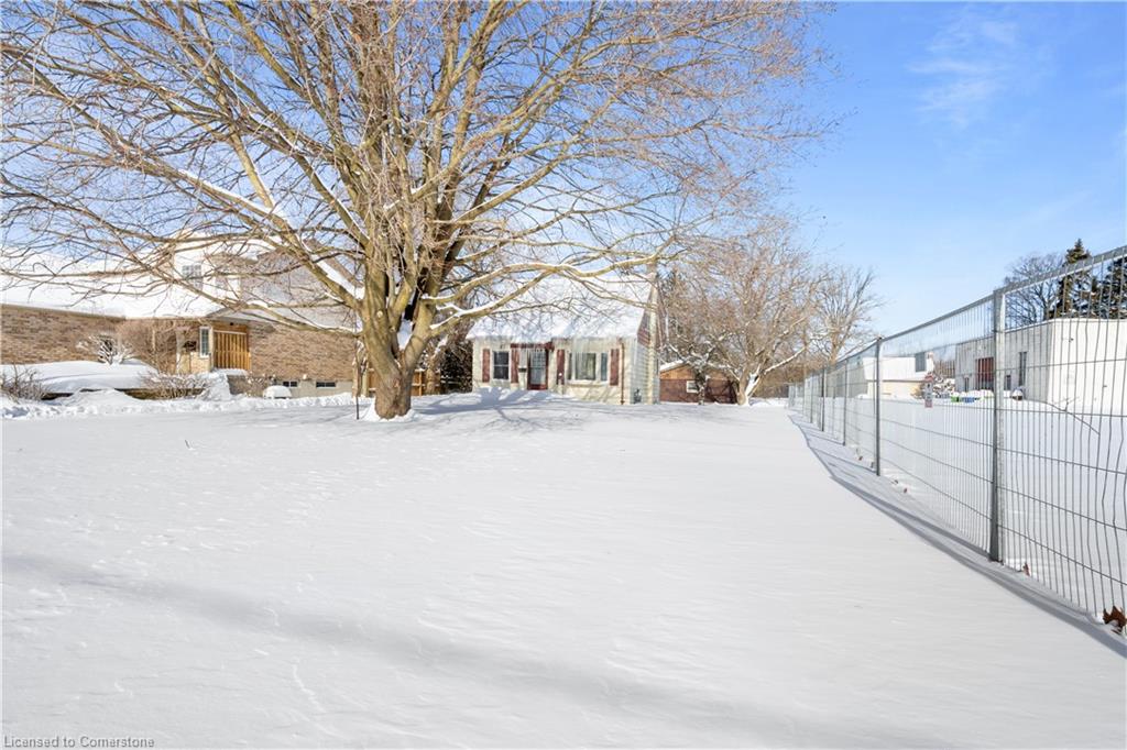 107 Bloomingdale Road N Property Photo 22