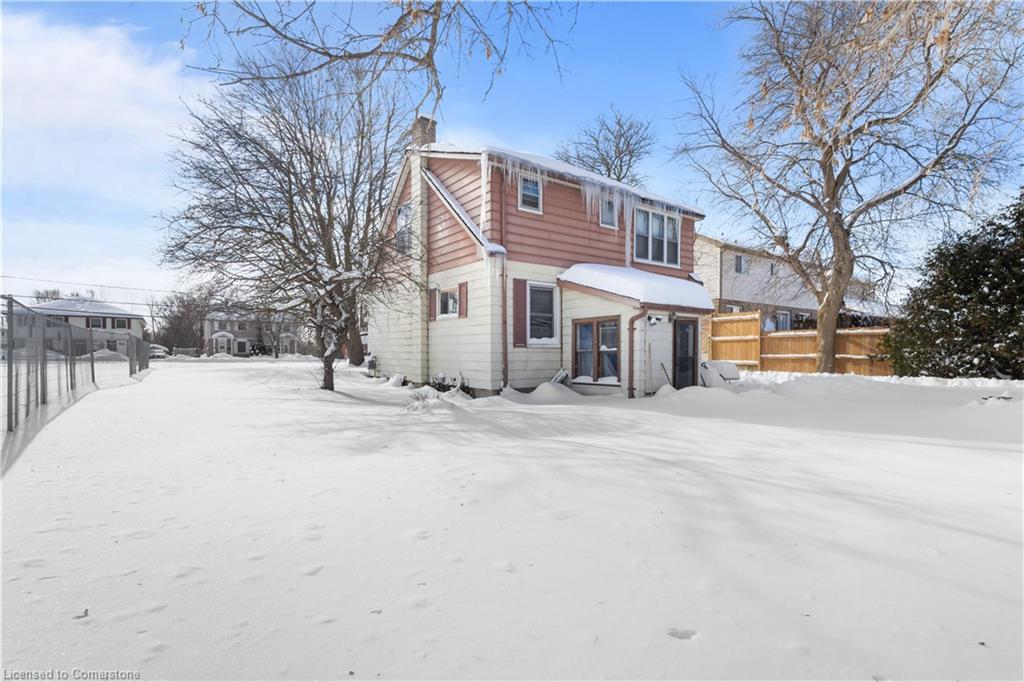 107 Bloomingdale Road N Property Photo 26