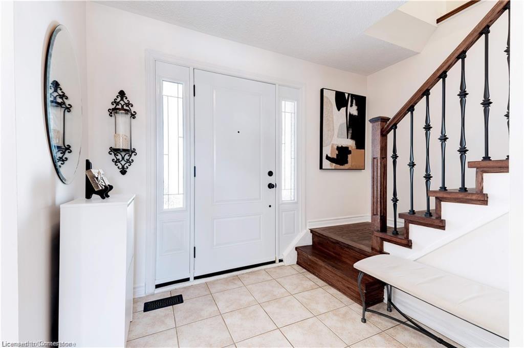 31 Tinton Crescent Property Photo 4