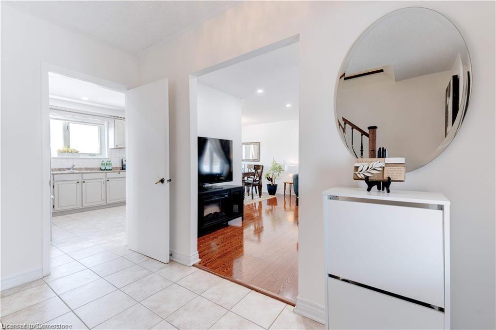31 Tinton Crescent Property Photo 5