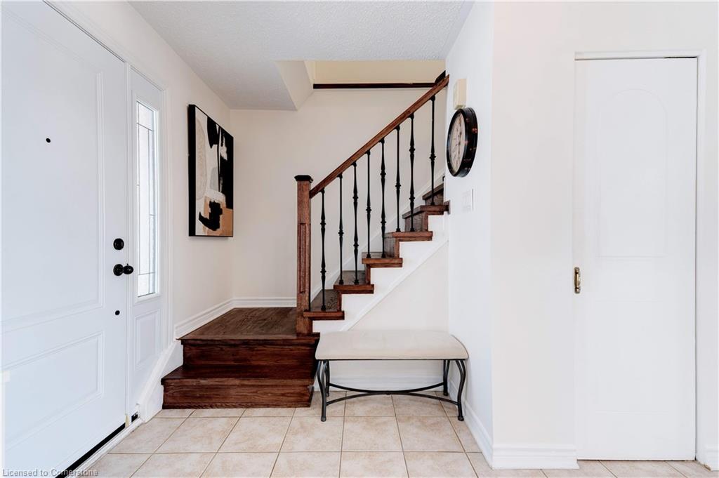 31 Tinton Crescent Property Photo 14