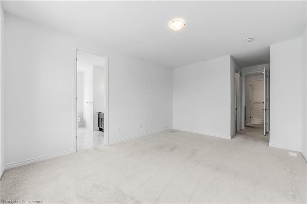3 Milt Schmidt Street Property Photo 30