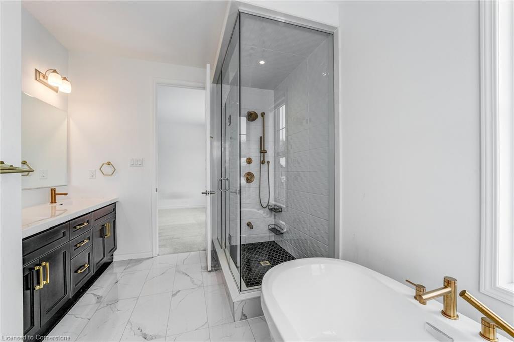 3 Milt Schmidt Street Property Photo 33