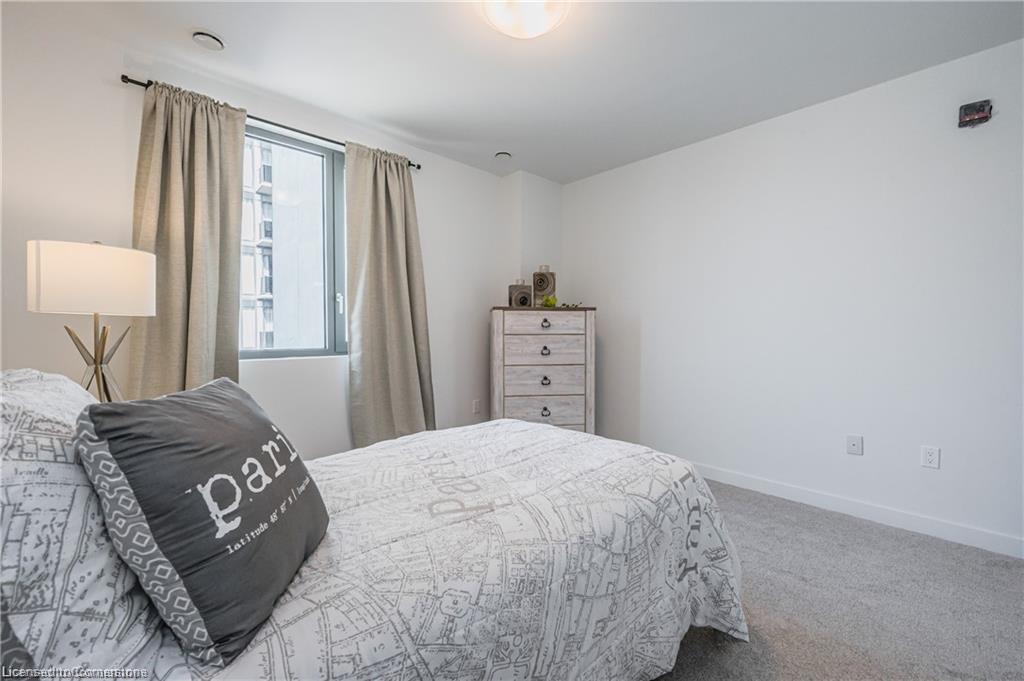 401-1442 Highland Road W Property Photo 3