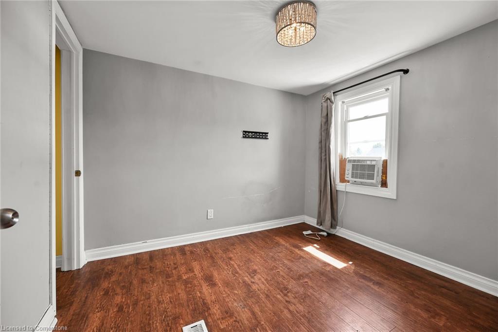 174 Grace Avenue Property Photo 16