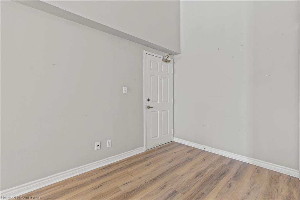 407-2075 Appleby Line Property Photo 6
